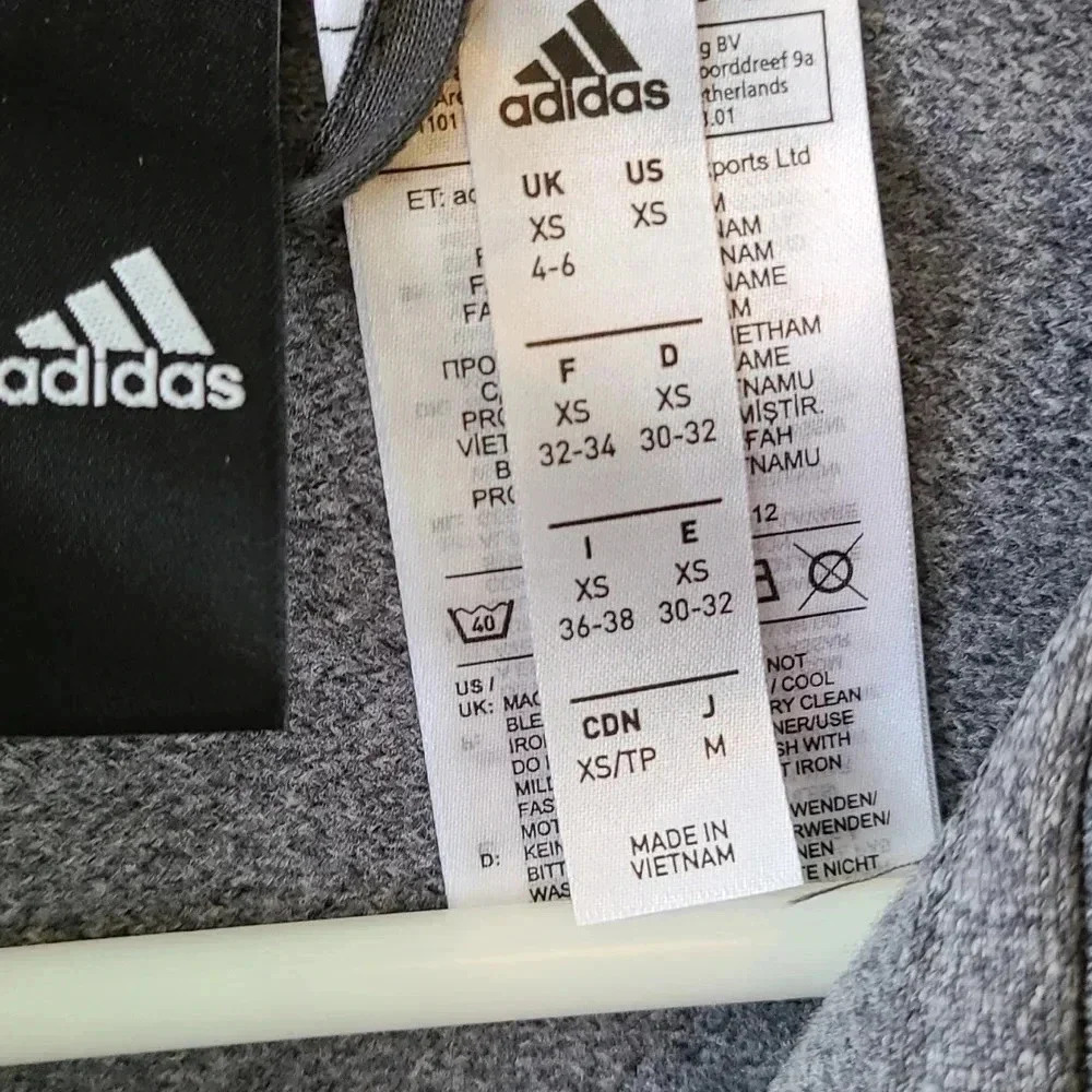 Adidas zippered Jacket - Picture 3 of 5